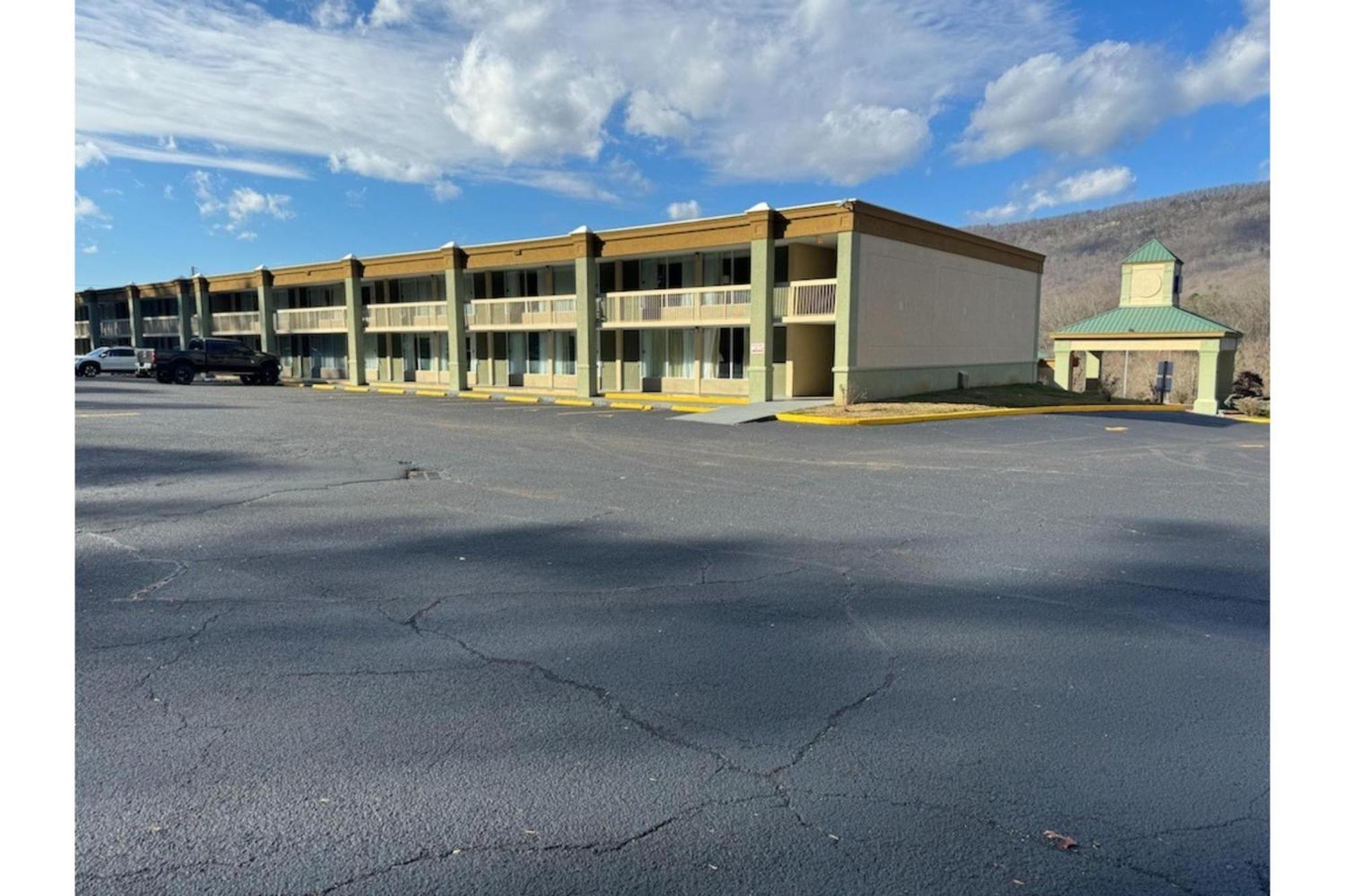 Quality Inn Harriman Екстериор снимка