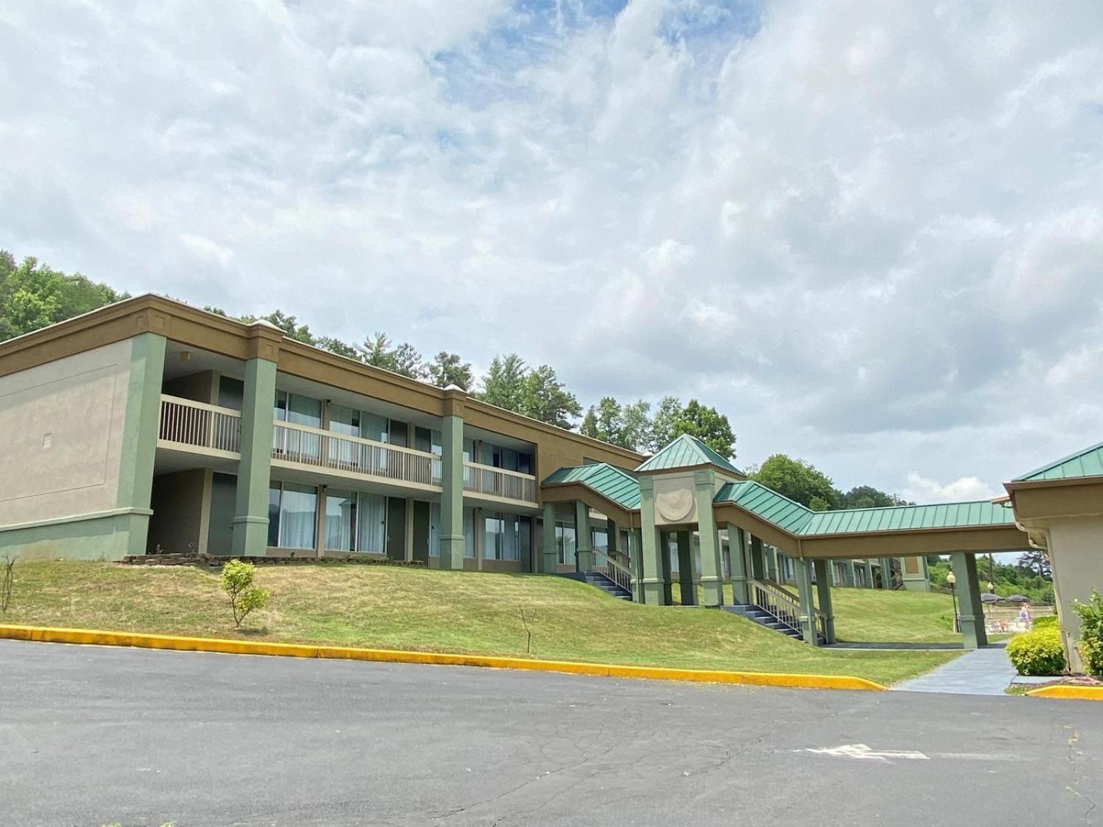 Quality Inn Harriman Екстериор снимка