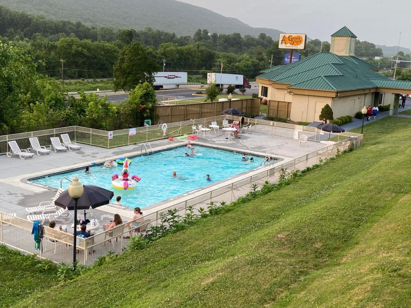 Quality Inn Harriman Екстериор снимка